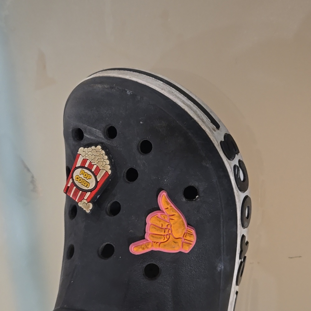 Crocs - Picture 7 of 13